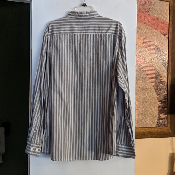 Men's Sonoma Woven Button Up - Picture 4 of 6